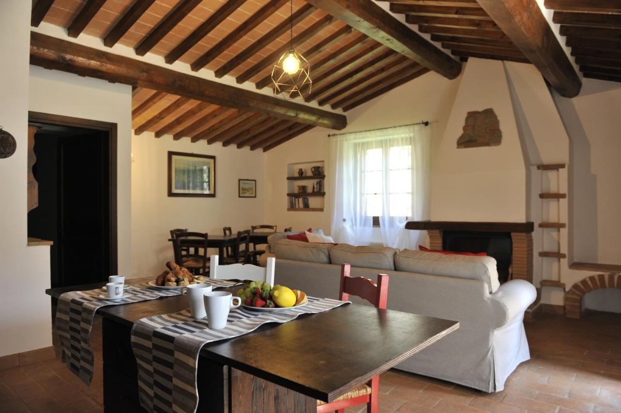 La Casa Colonica Villa Tuoro sul Trasimeno Buitenkant foto