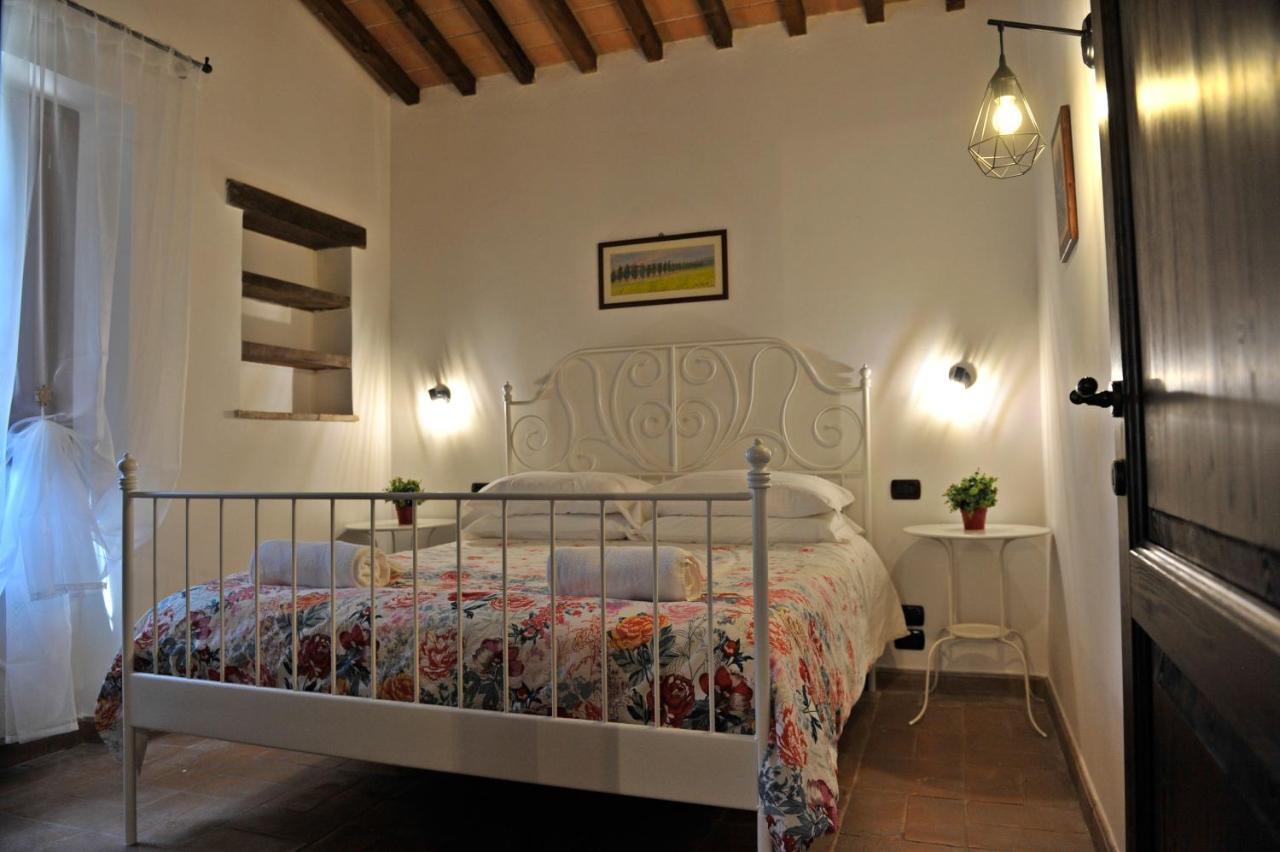 La Casa Colonica Villa Tuoro sul Trasimeno Buitenkant foto