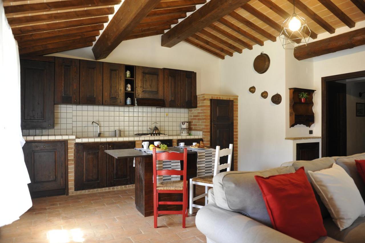 La Casa Colonica Villa Tuoro sul Trasimeno Buitenkant foto