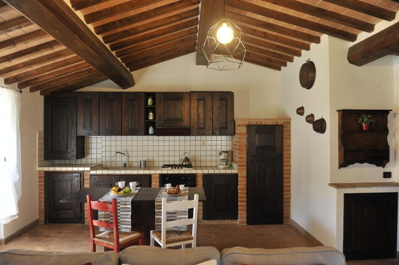 La Casa Colonica Villa Tuoro sul Trasimeno Buitenkant foto