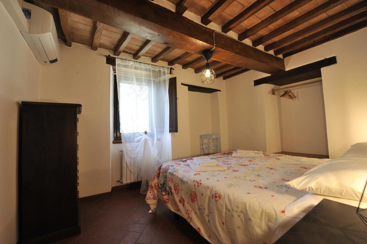La Casa Colonica Villa Tuoro sul Trasimeno Buitenkant foto