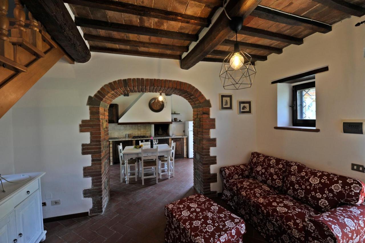 La Casa Colonica Villa Tuoro sul Trasimeno Buitenkant foto